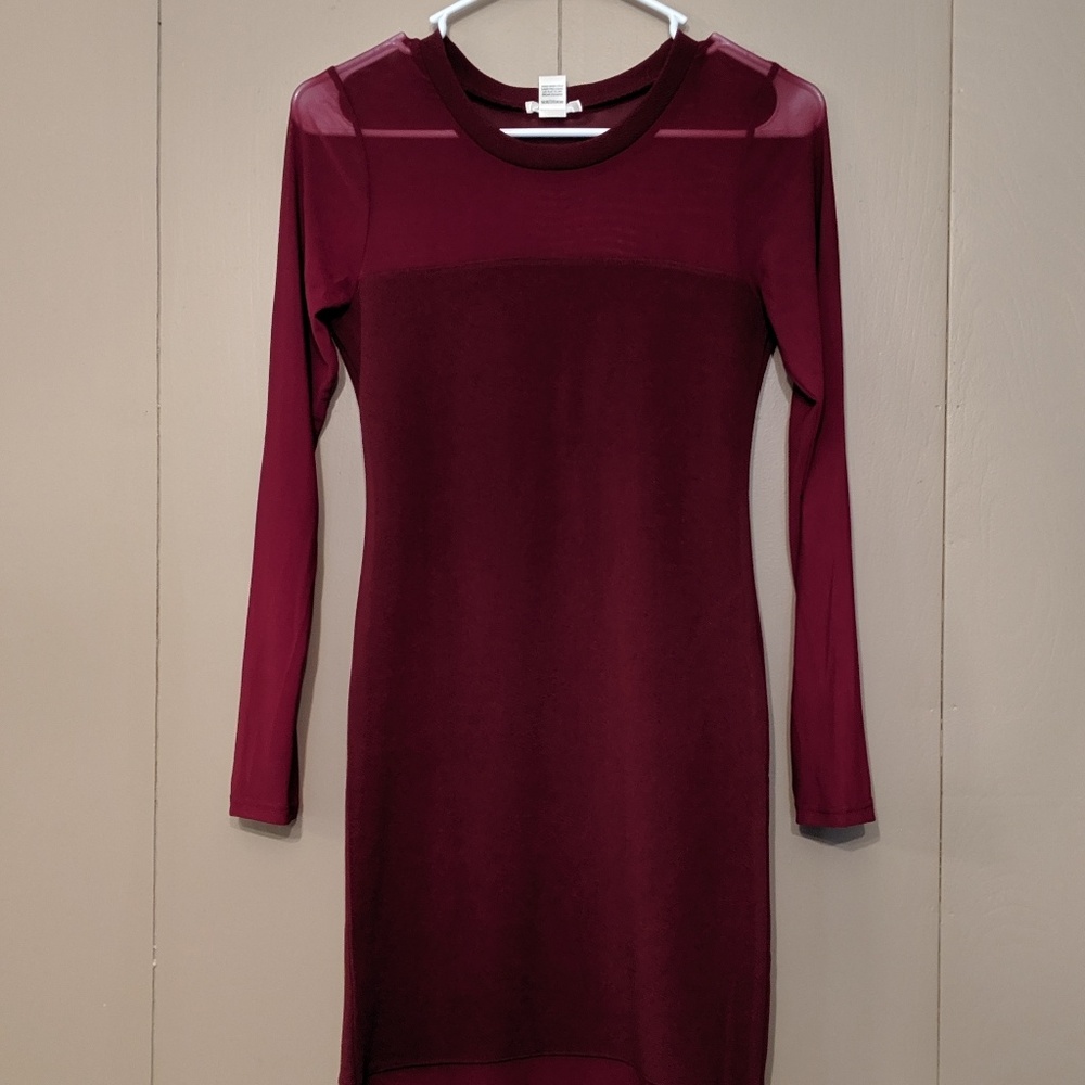 Wine-colored mesh dress